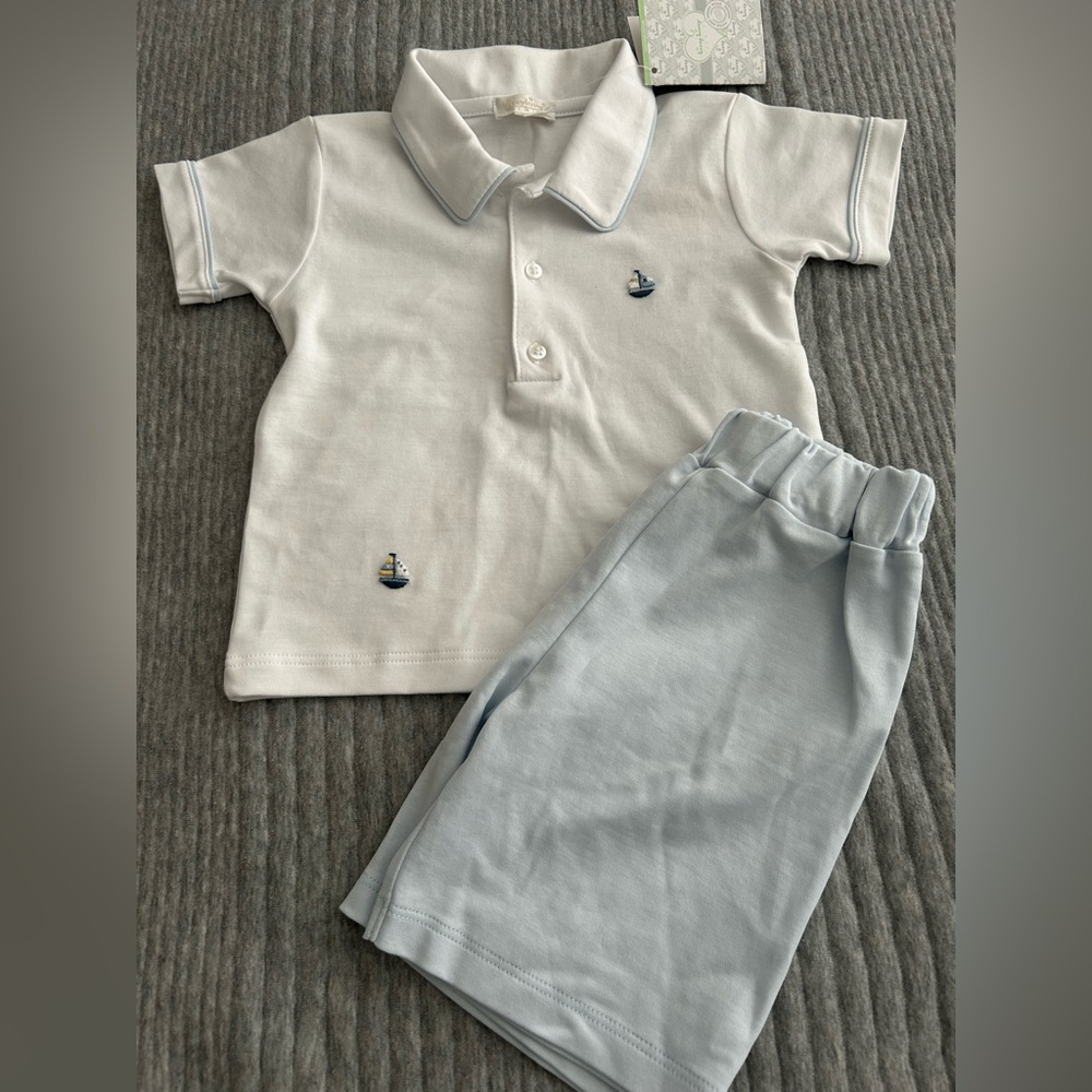 NWT! Kissy Kissy Matching Outfit. Size 12-18 months.